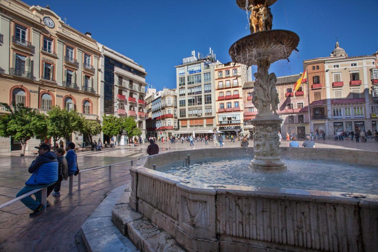 Elegante Apartamento Plaza Constitucion Malaga Exterior photo